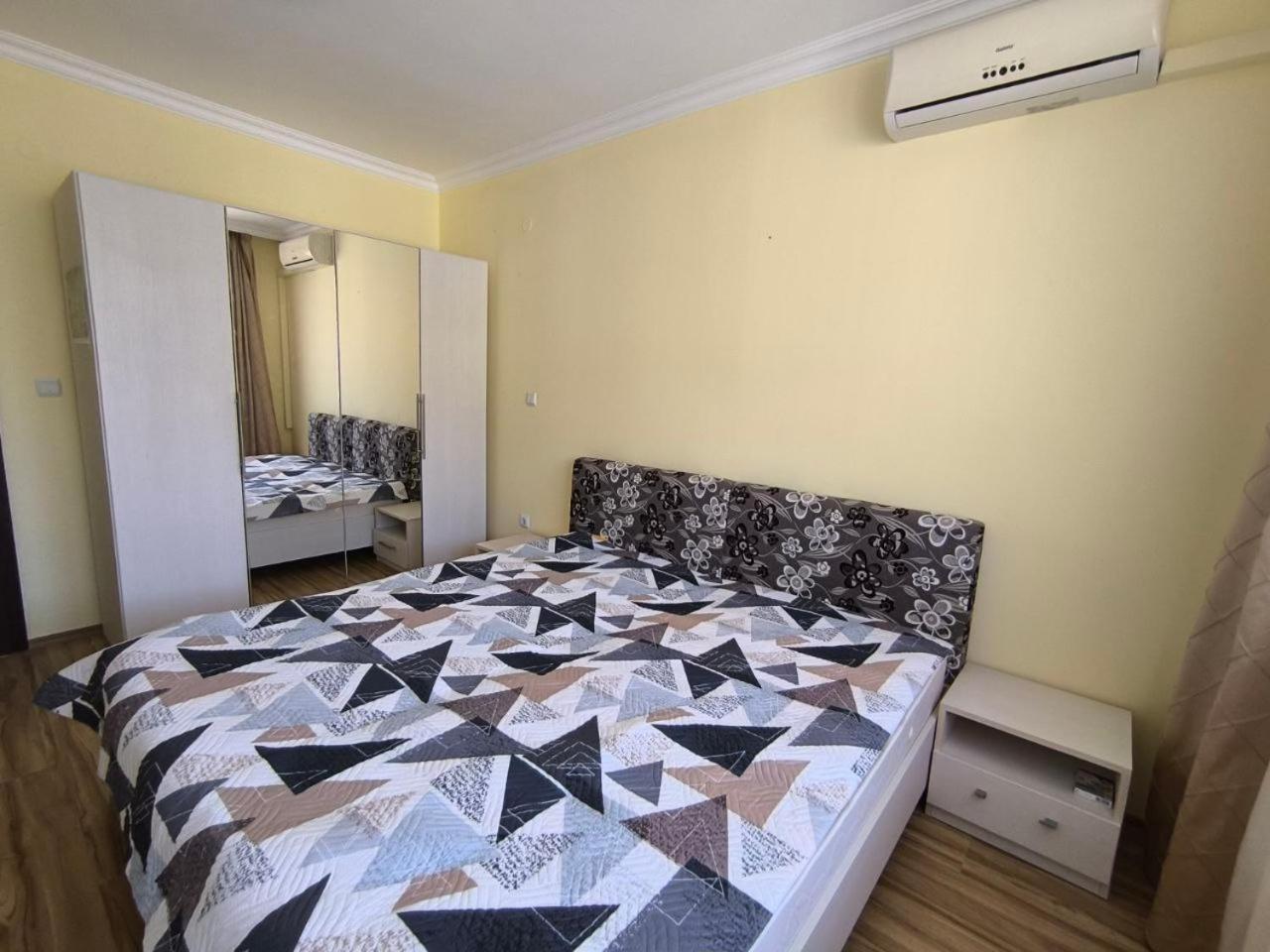 Dom-El Real Apartments Amphora Sveti Vlas Εξωτερικό φωτογραφία